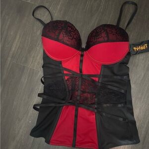 Spirit Women's Red and Black Lace Chemise